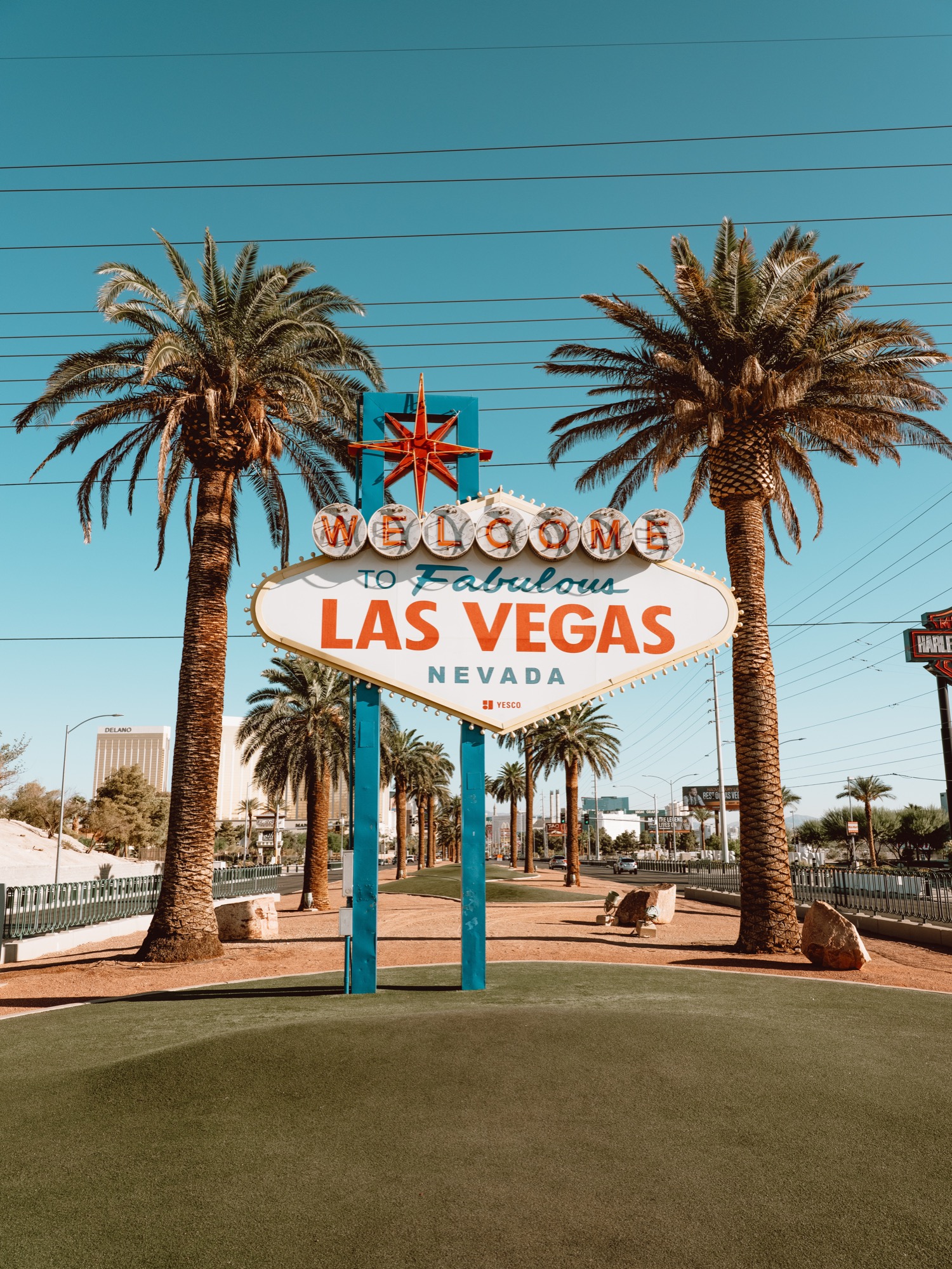 Ultimate Las Vegas Travel Guide